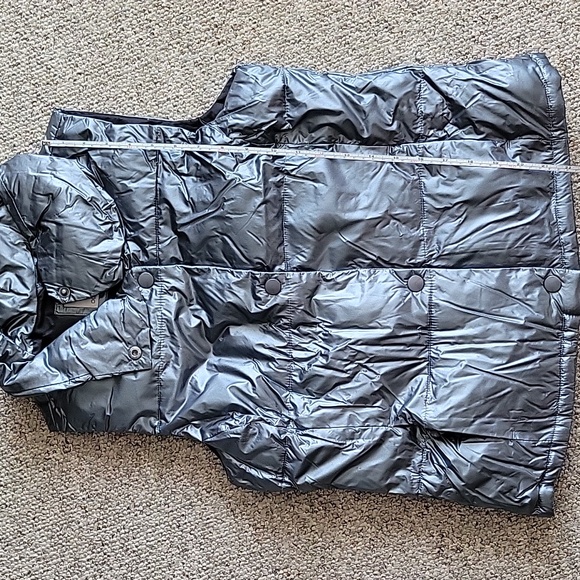 Old Navy Puffer Vest - Picture 4 of 5